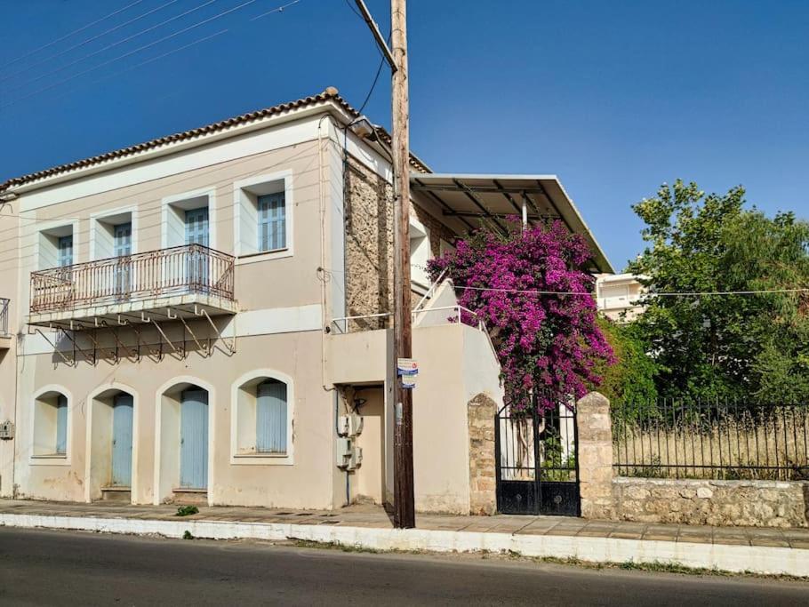 Στούντιο Σε Πέτρινο Σπίτι, Κοντά Σε Παραλία Leilighet Kyparissía Eksteriør bilde